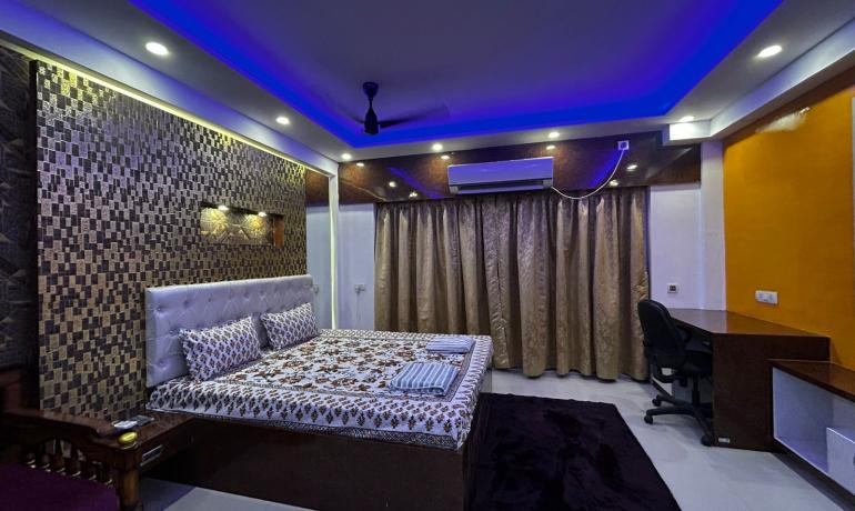 Ultra Luxary Apartment Near kolkata Airport Xanadu