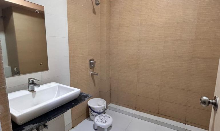 Luxurious Studio Retreat in Siddha Xanadu, Kolkata