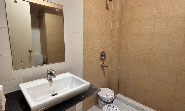 Luxurious Studio Retreat in Siddha Xanadu, Kolkata