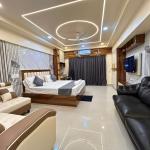 Top-Rated Studio in New Town
