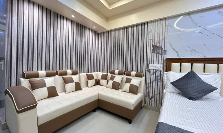 Top-Rated Studio in New Town