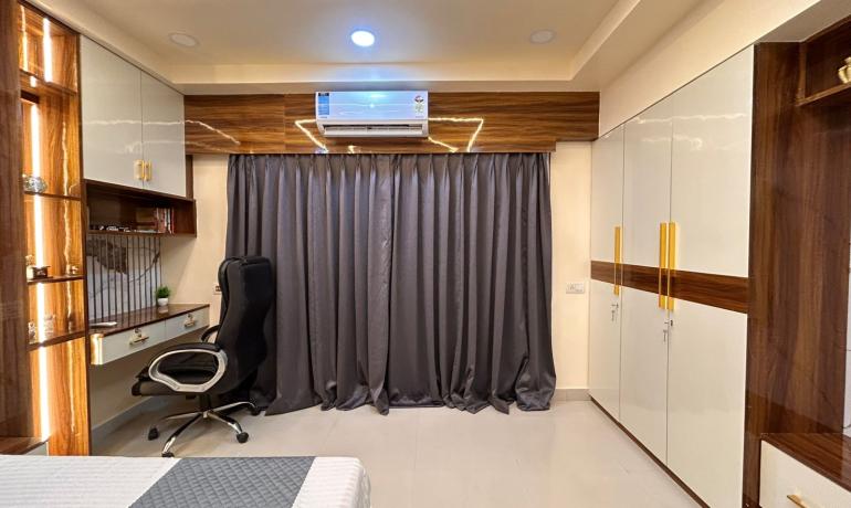 Top-Rated Studio in New Town