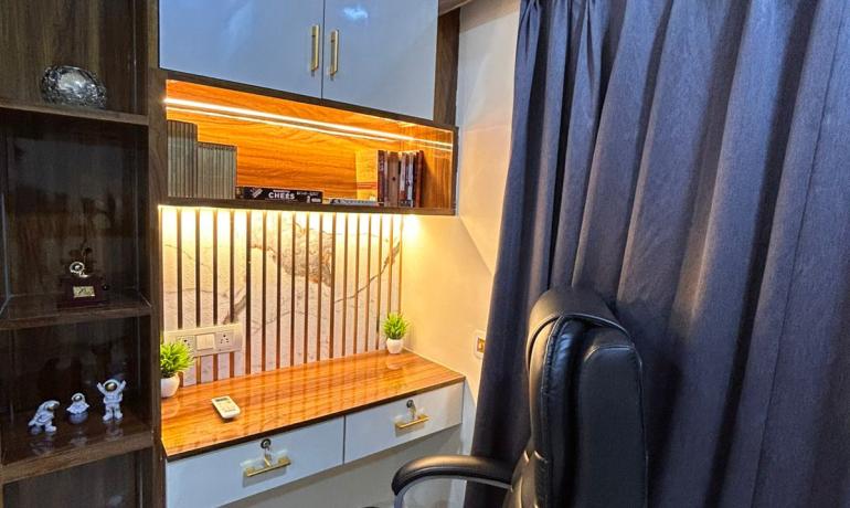 Top-Rated Studio in New Town